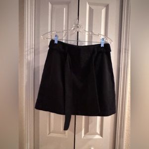 black highwaist skirt